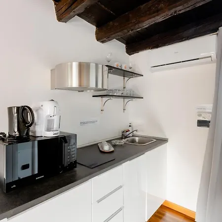 Just Here - La Mansarda * Μπάρι