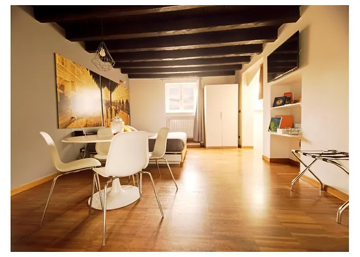 Just Here - La Mansarda Apartment Bari