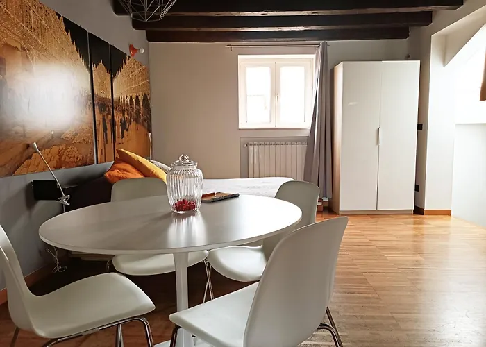 Just Here - La Mansarda *